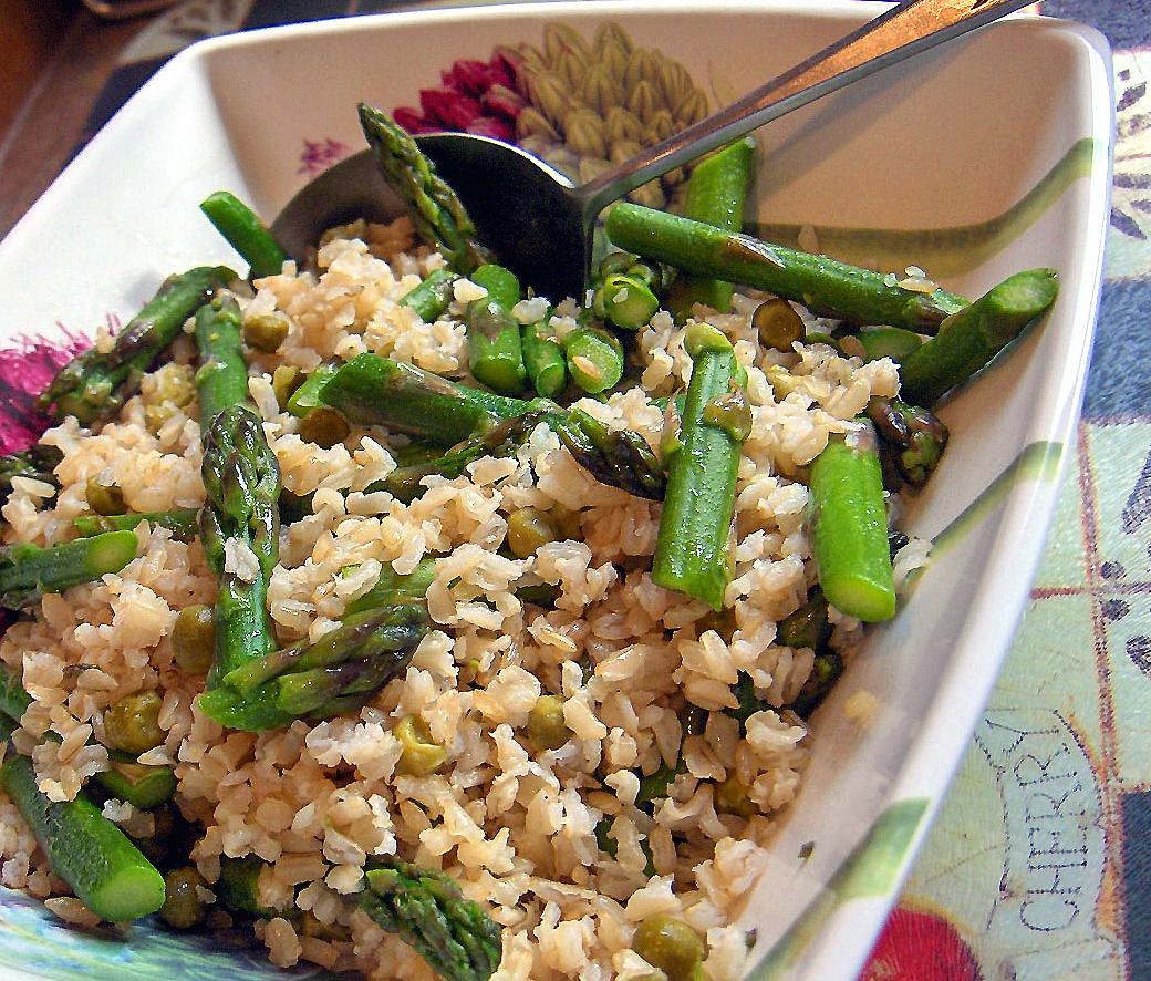  A fragrant pilaf rice with tender-cooked asparagus