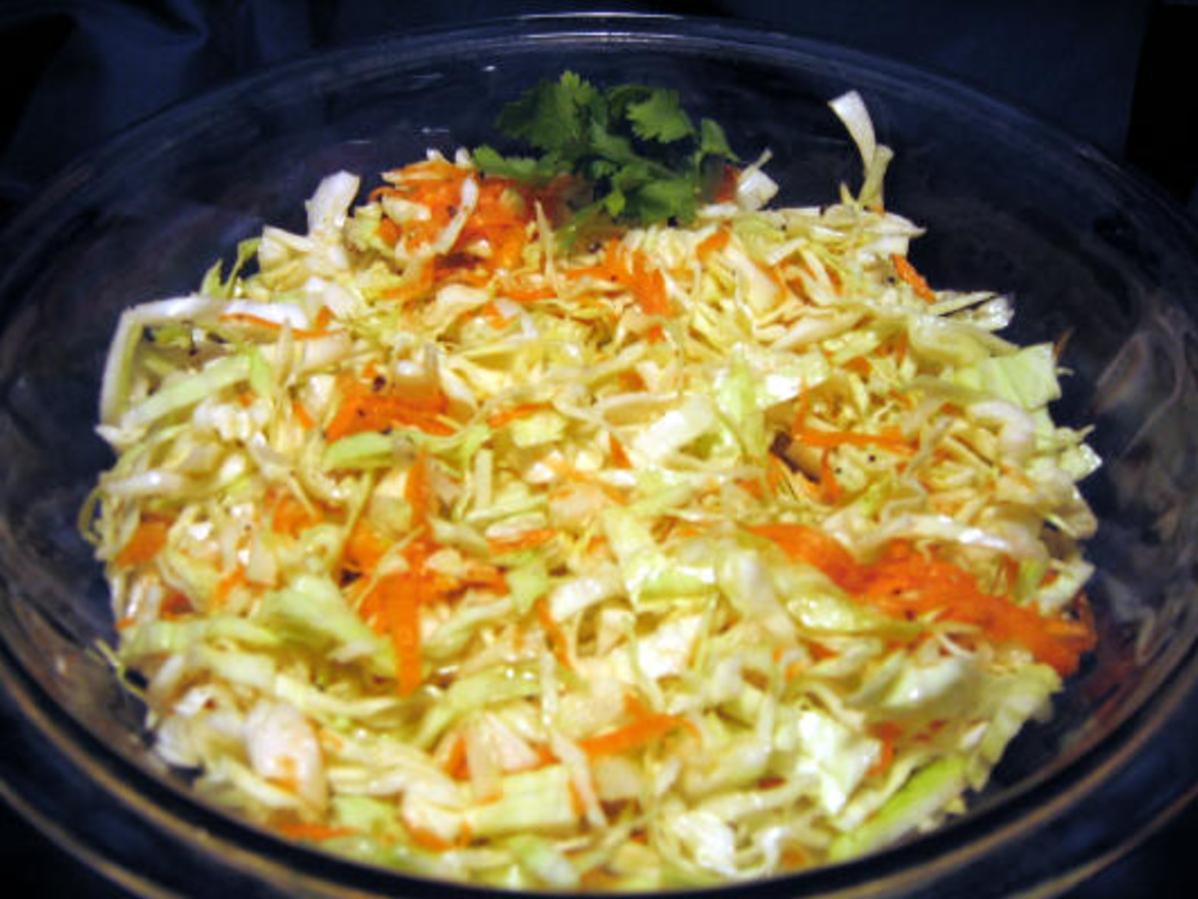  Brighten up your plate with this colorful cabbage salad