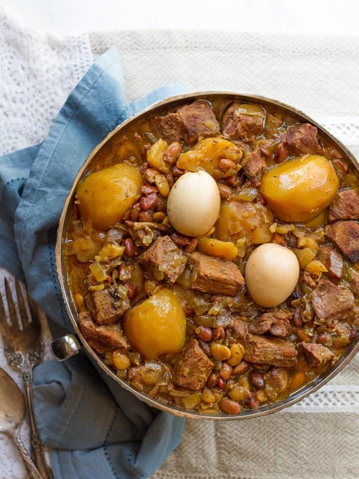 Slow-Cooked Delight: Mouth-Watering Cholent Recipe