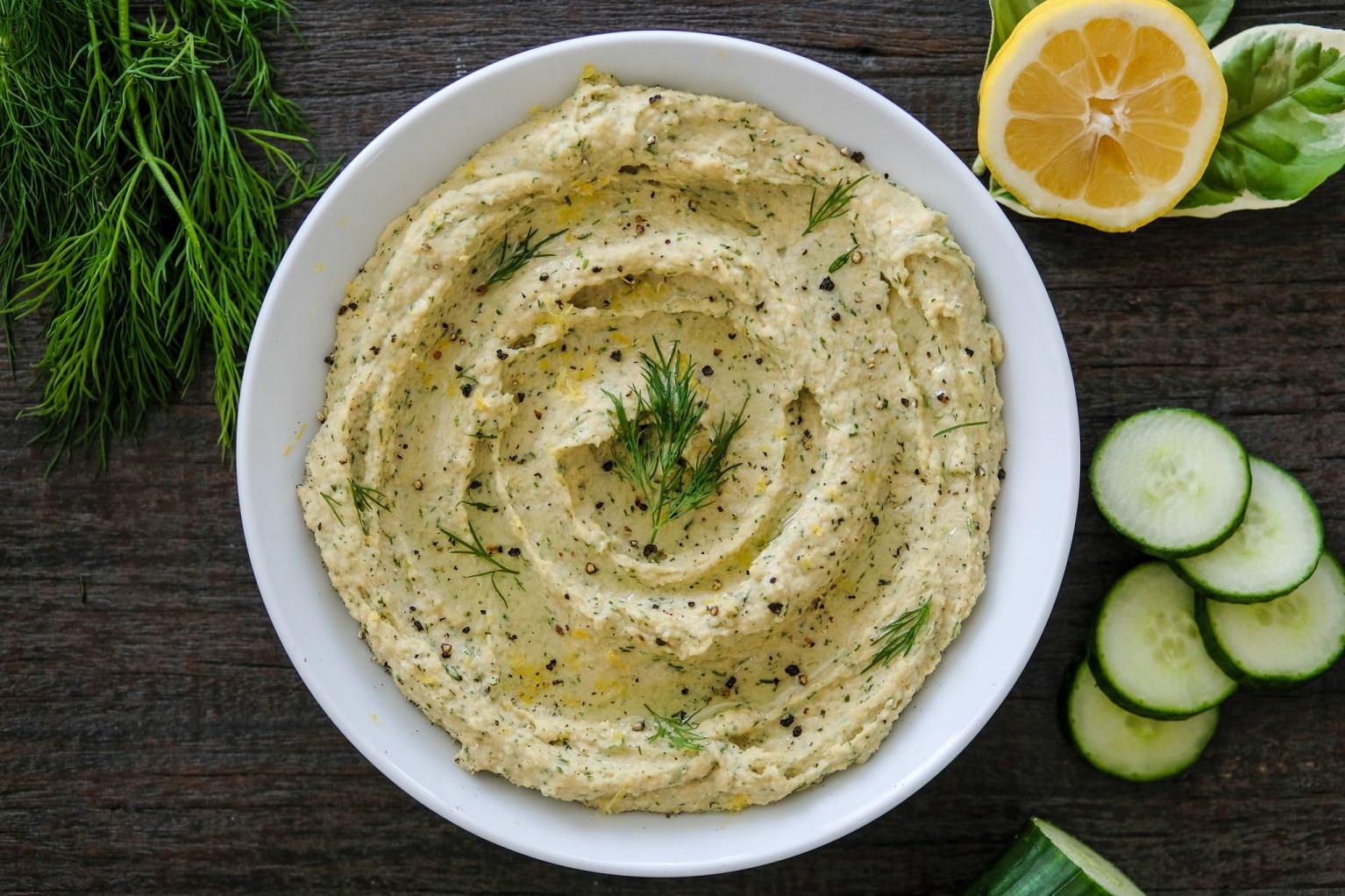  Creamy hummus with a twist of dill.