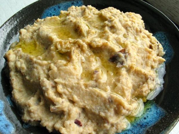 Mouth-Watering Eggplant Hummus Recipe – Healthy & Delicious!