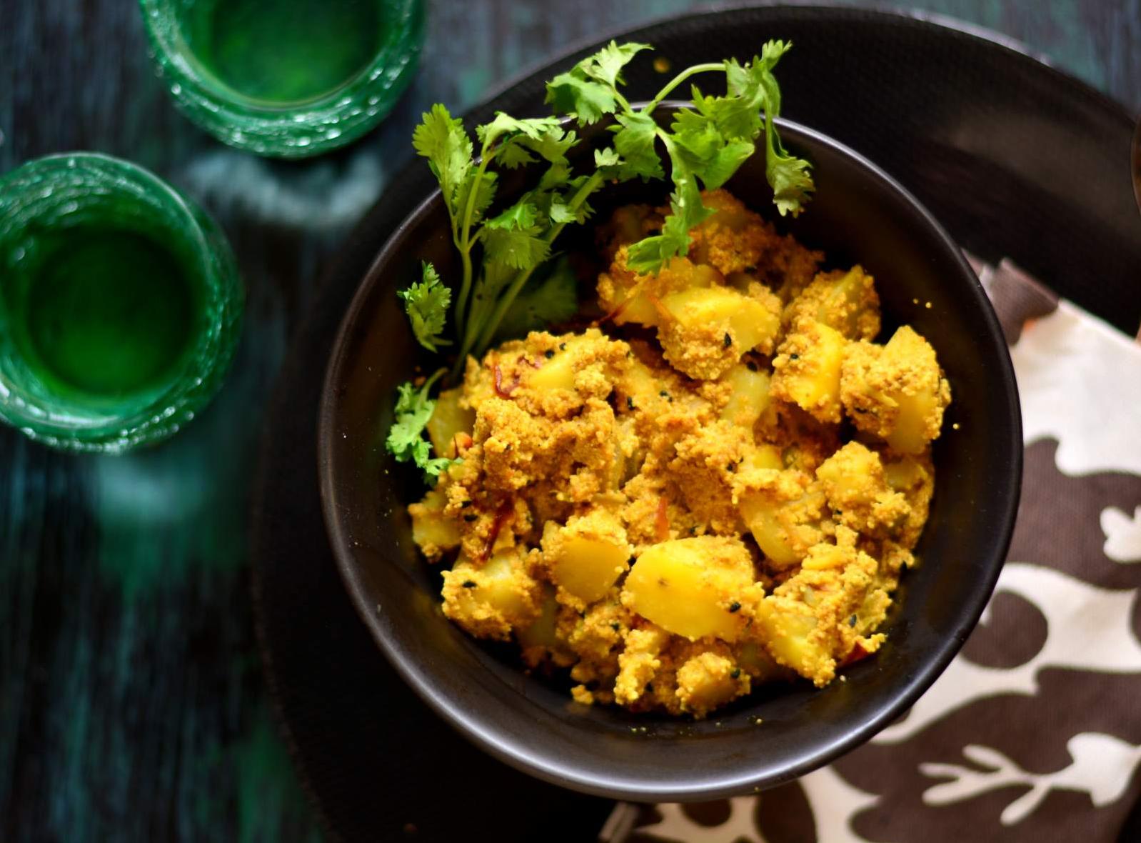  For a taste of India in every bite, try this flavorful Aloo Posto recipe!