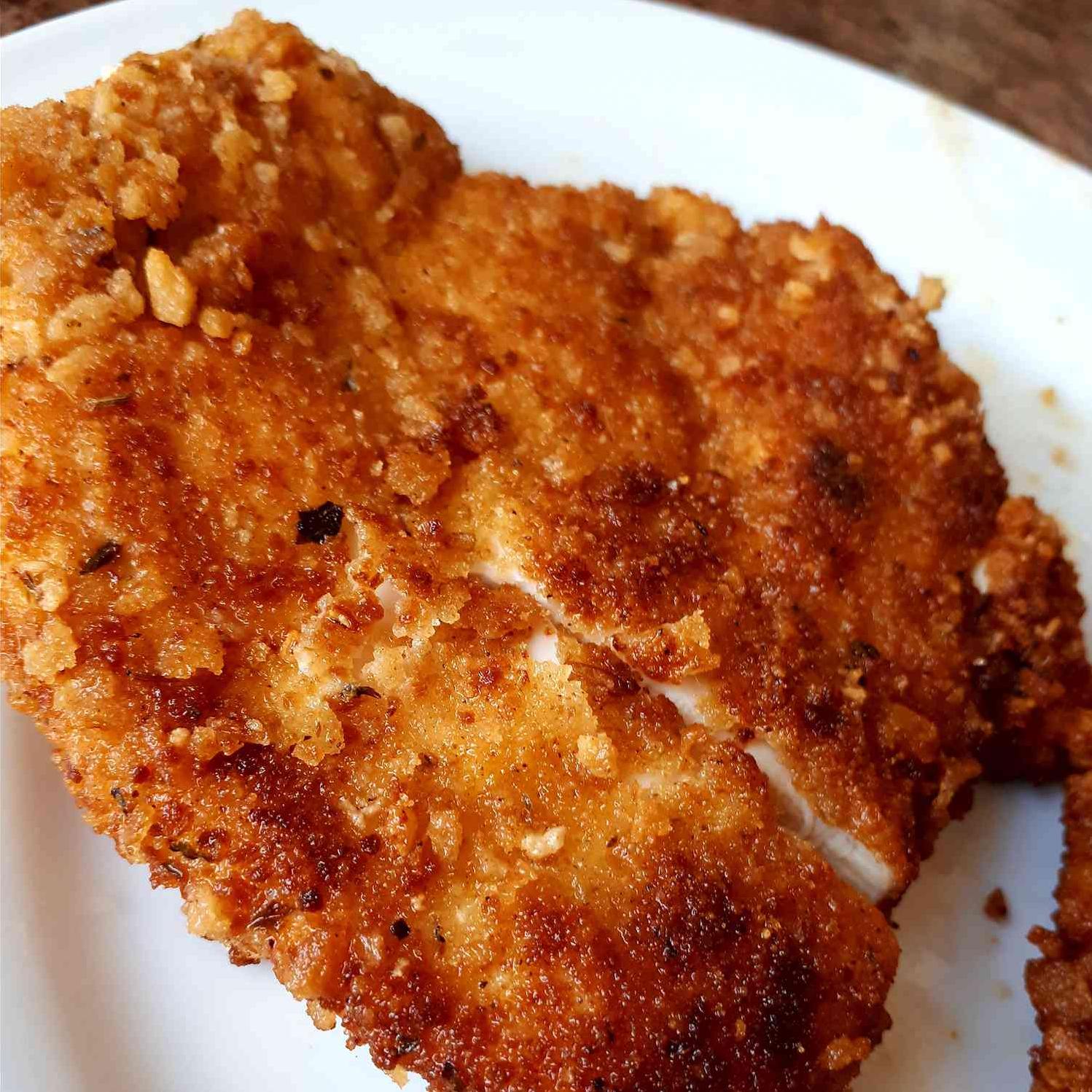  I bet you can't resist that crispy coating and juicy chicken
