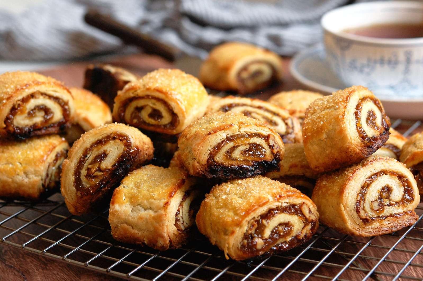 Delicious Cinnamon Rugelach: An Easy Recipe to Try Today