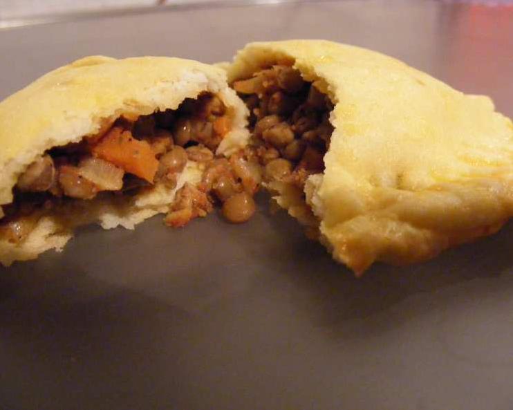  Say goodbye to boring snacking with these flavorful Lentil Pasties.