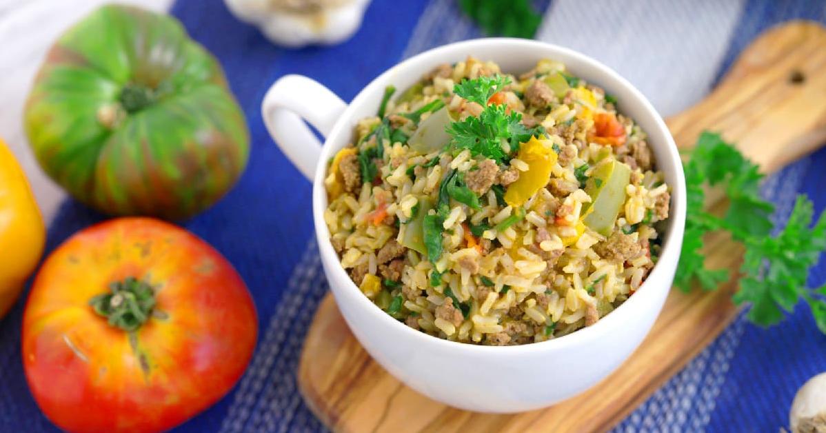  The combination of juicy beef, fragrant rice, and aromatic spices is simply irresistible.