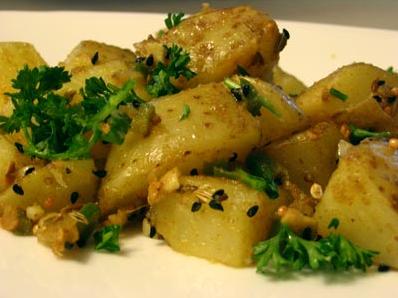 The perfect side dish for any meal, these potatoes are a true celebration of Bengali cuisine.