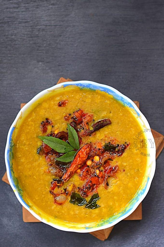  This Mango Lentil Curry is sure to be a hit with vegetarians and meat-lovers alike.