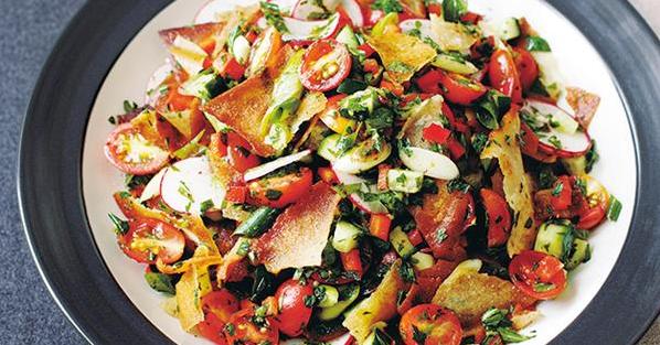  Who says salads have to be boring? Try this one and you'll be hooked!