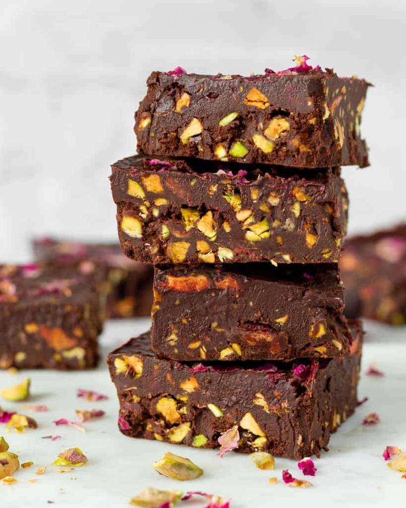 You won't be able to resist the combination of chocolate and pistachios in this easy fudge recipe.